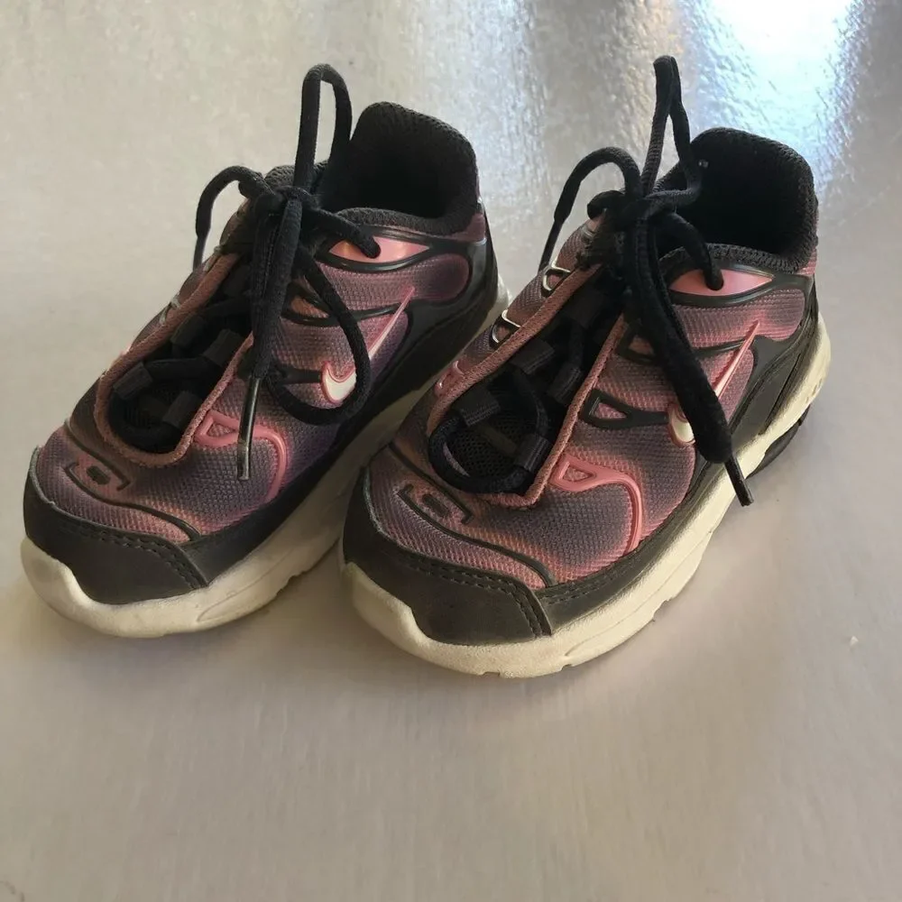NIKE MAXAIR Toddler’s Shoes Size 5C